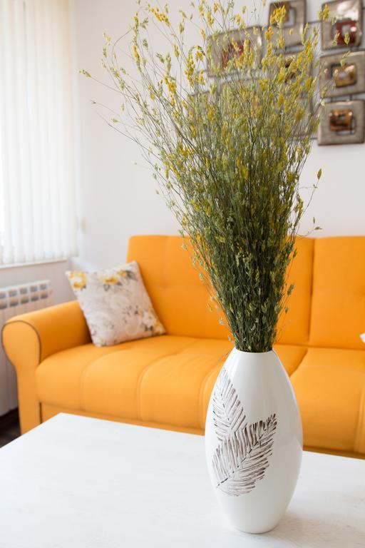 Square View Apartman Kazanlak Szoba fotó