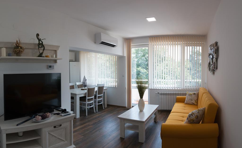 Square View Apartman Kazanlak Kültér fotó